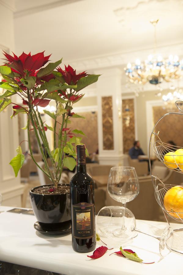 Kamez Hotel Britania מראה חיצוני תמונה