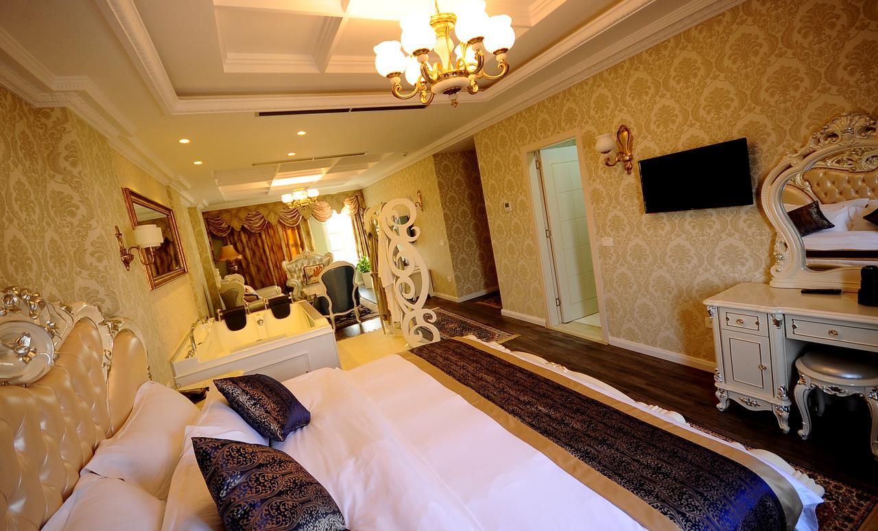 Kamez Hotel Britania מראה חיצוני תמונה