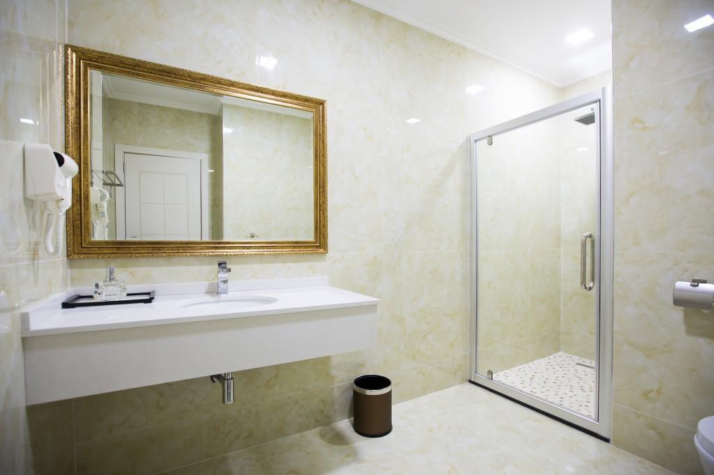 Kamez Hotel Britania מראה חיצוני תמונה