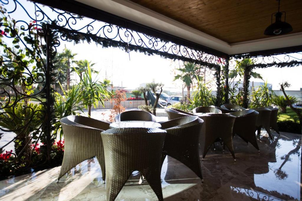 Kamez Hotel Britania מראה חיצוני תמונה